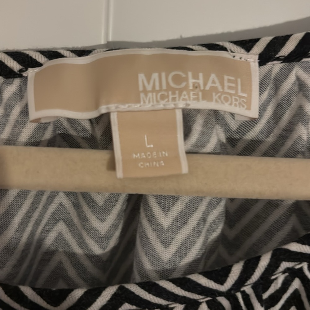 Michael Kors Patterned Top - Picture 2 of 3